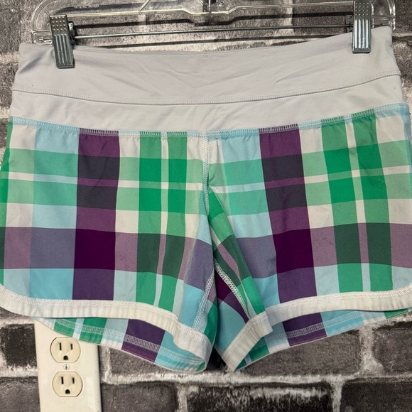 LULULEMON GROOVY RUN SHORTS FOXY PLAID athletic - Picture 3 of 8